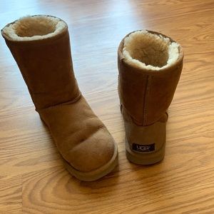 Chestnut UGG boots. Size six